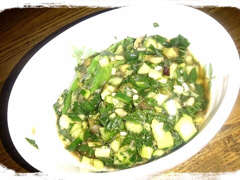 夏にピッタリ!!ネバネバ栄養満点